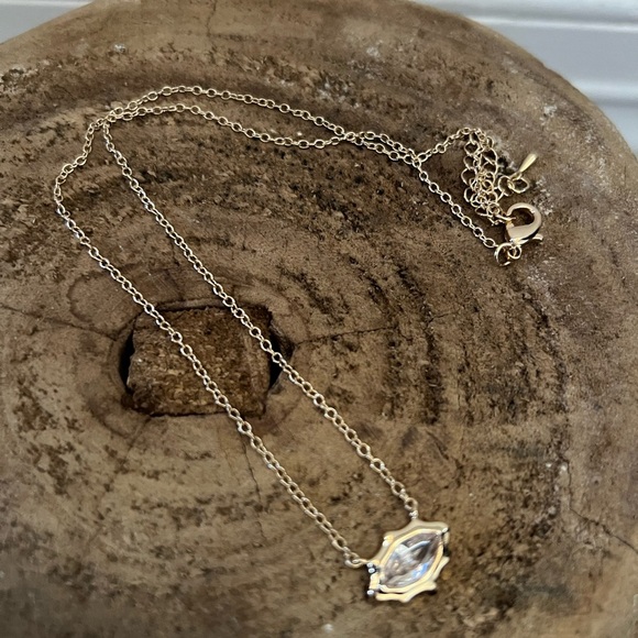 Necklace‎ - Picture 5 of 7